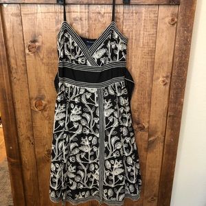 MaxStudio embroidered dress